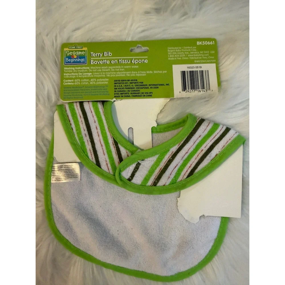 Sesame Beginnings Oscar the Grouch Terry Baby Bib Green White Stripe BK50661